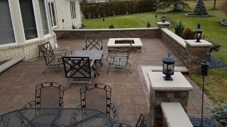 Fire Pits Greatly Enhance Friendly Gatherings